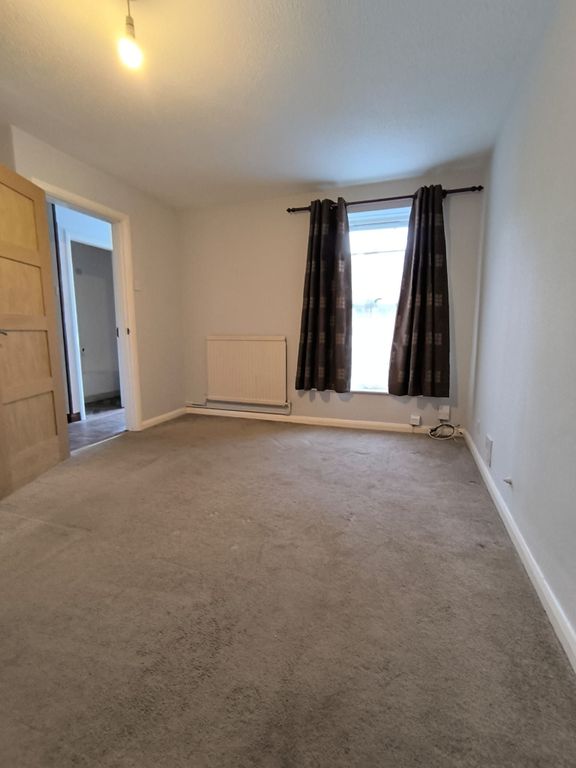 Property photo 2 of 15 Living Room