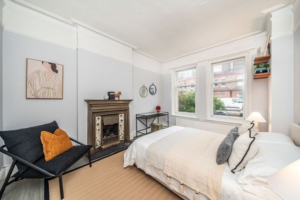 Property photo 3 of 7