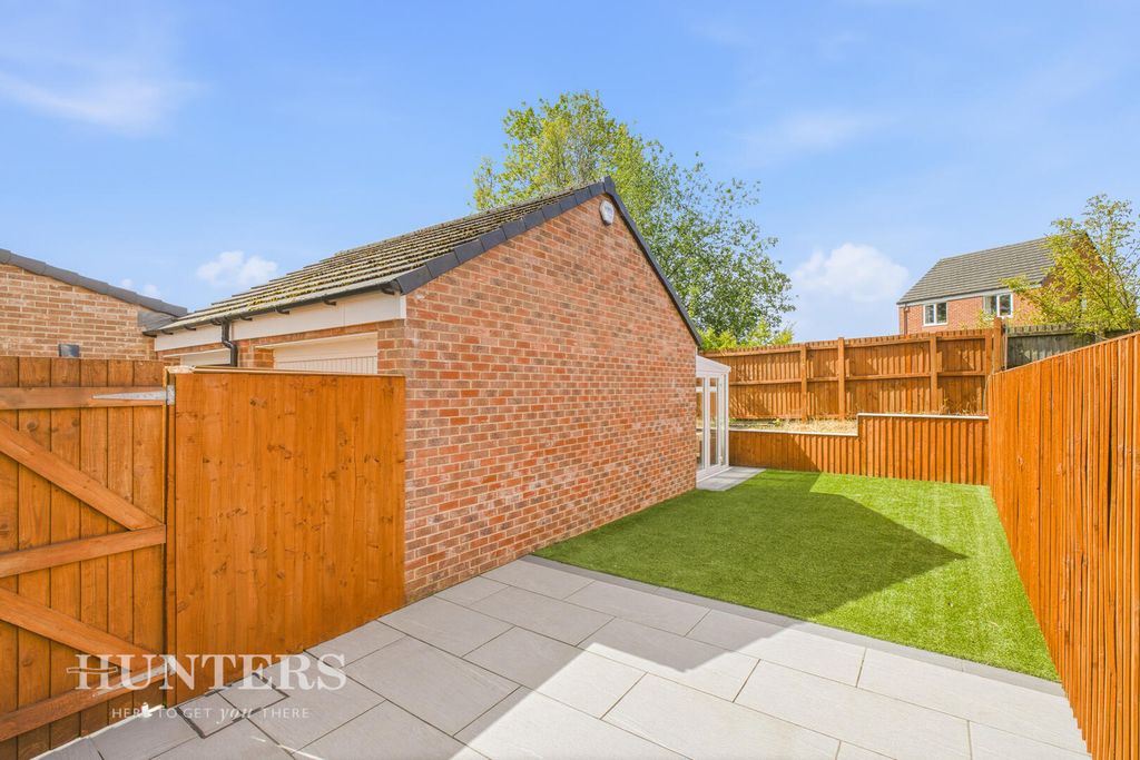 Property photo 2 of 24 Rear Garden