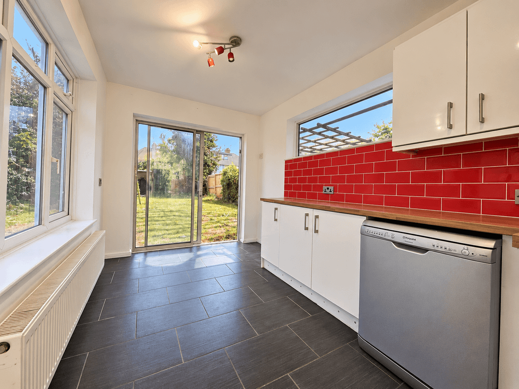 Property photo 2 of 11 Gallery