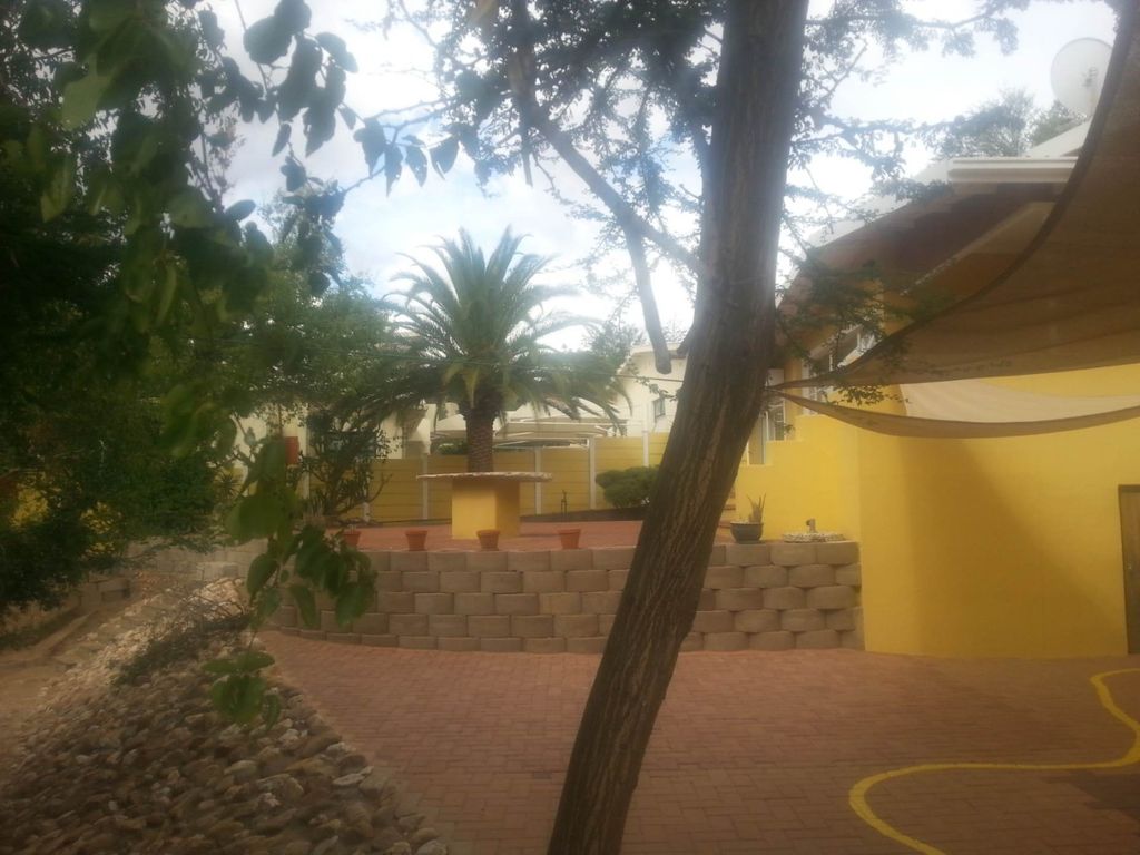 Property photo 3 of 10