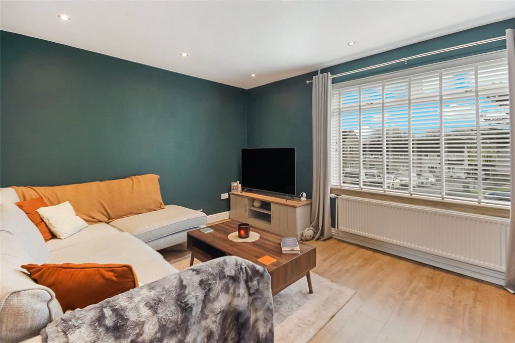 Property photo 3 of 21 Picture No. 03