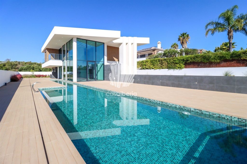 Property photo 1 of 59 4 Bedrooms - Villa - Porto Mós - Lagos