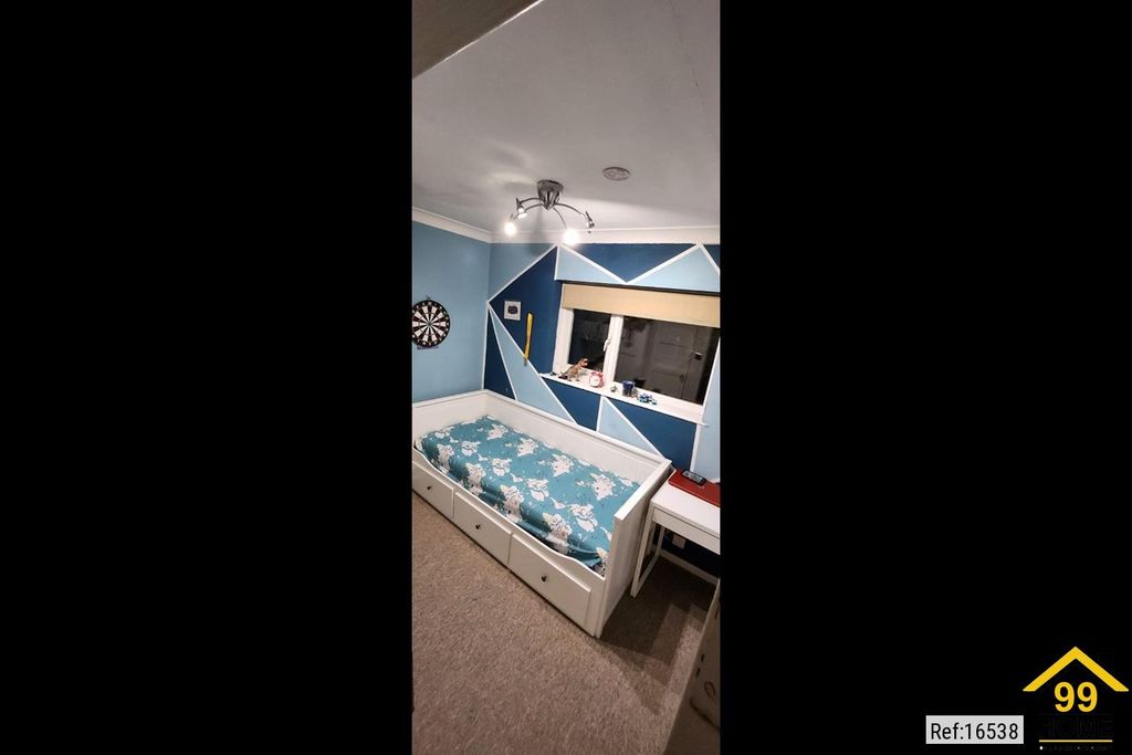 Property photo 3 of 7 Photo 2