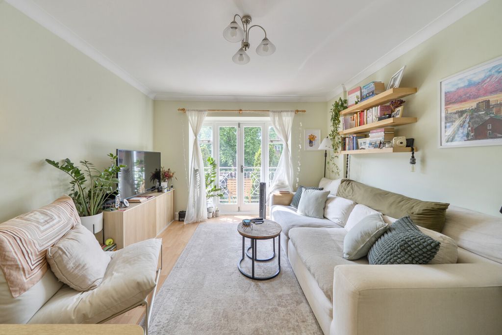 Property photo 1 of 14 1465759-8-6A1Eff0...