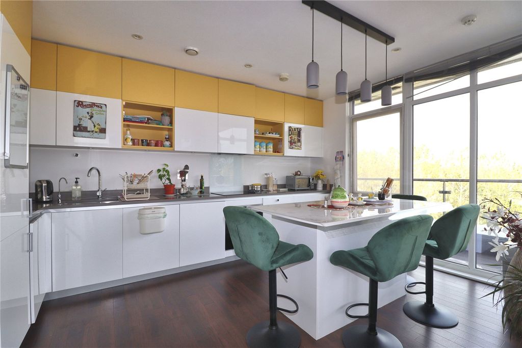 Property photo 2 of 16 Picture No. 05