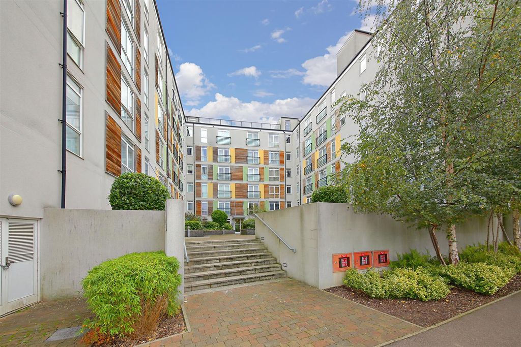 Property photo 1 of 14 Fhgtykvgl06Eujkfj7_5Og.Jpg