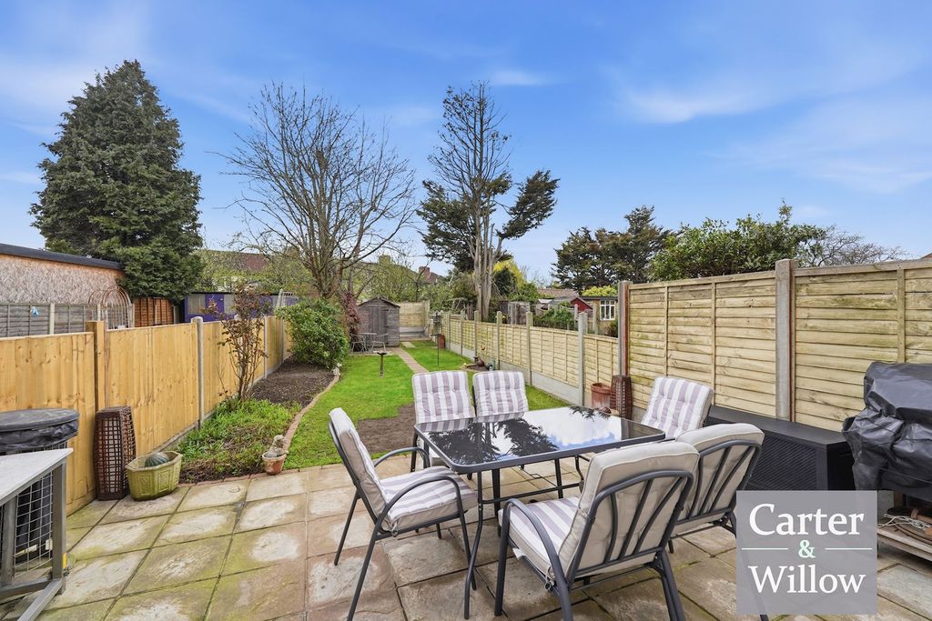 Property photo 2 of 15