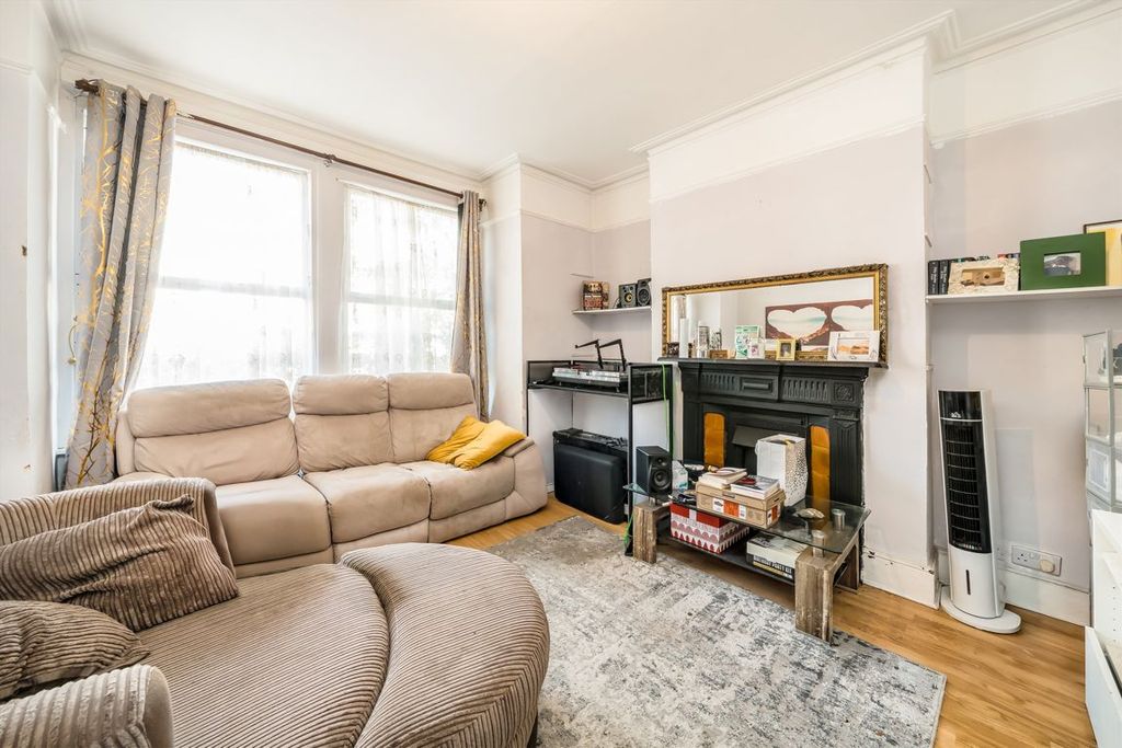 Property photo 2 of 4