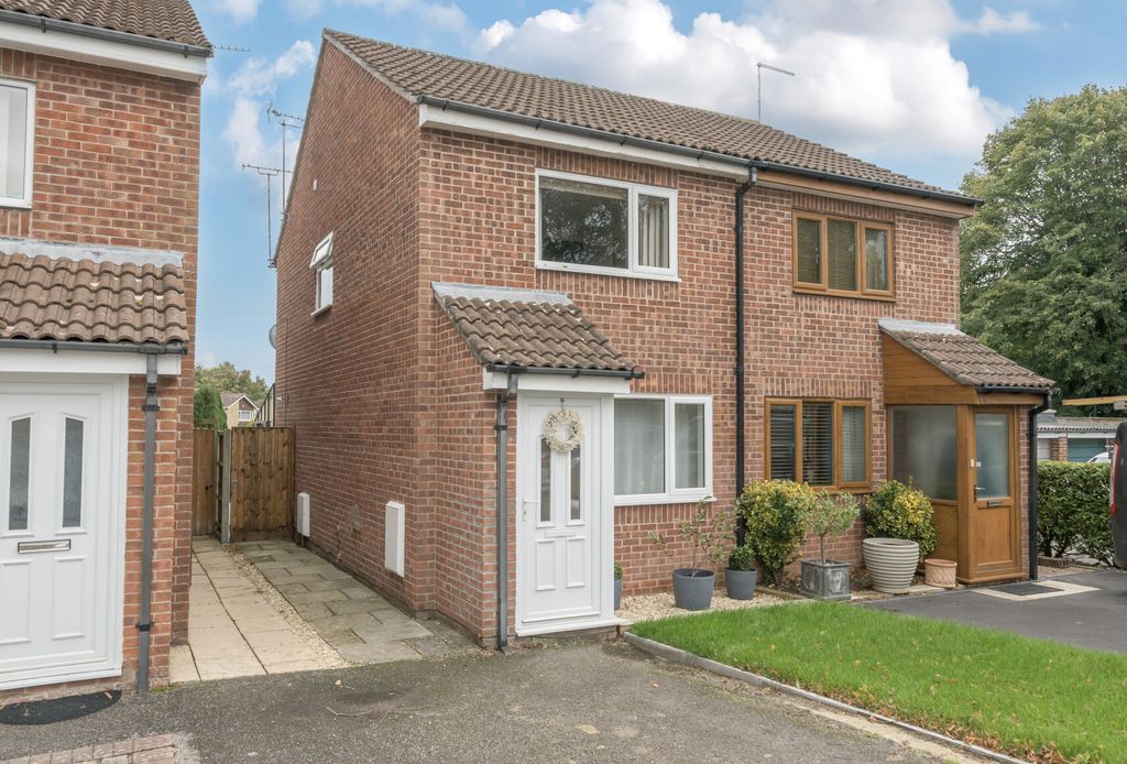 Property photo 1 of 18 1356473-18-68cc1E...