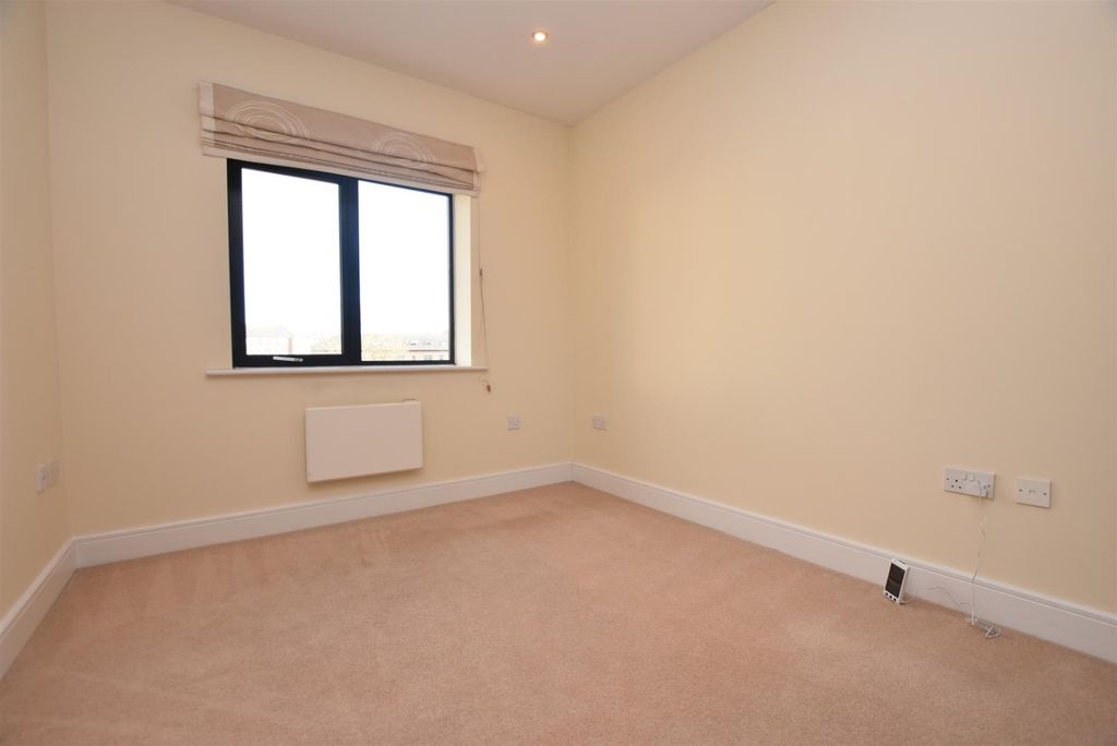 Property photo 3 of 10 4442382