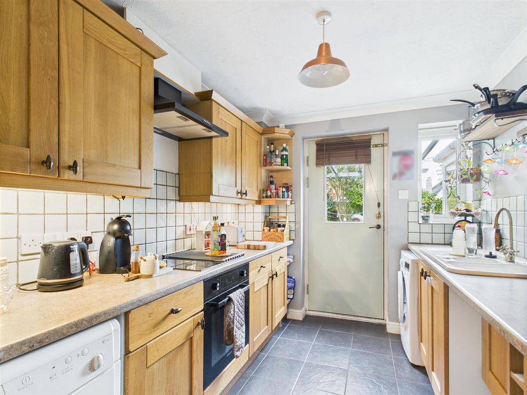 Property photo 3 of 20 Kitchen 1.Jpg