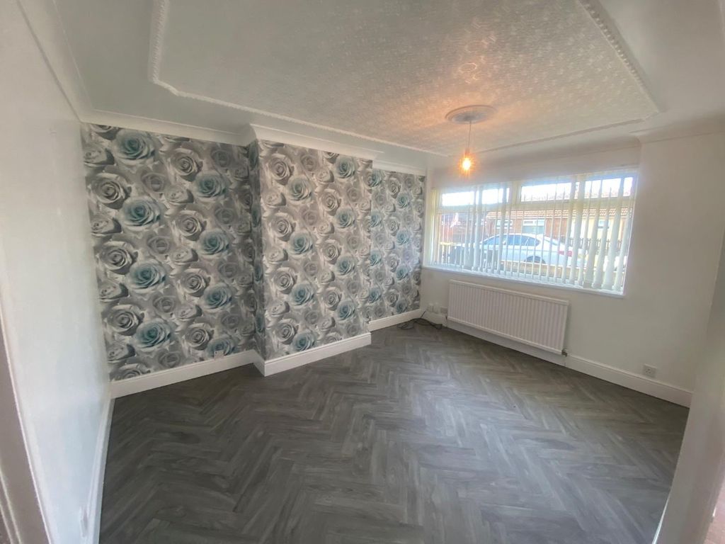 Property photo 2 of 8 7.Jpg