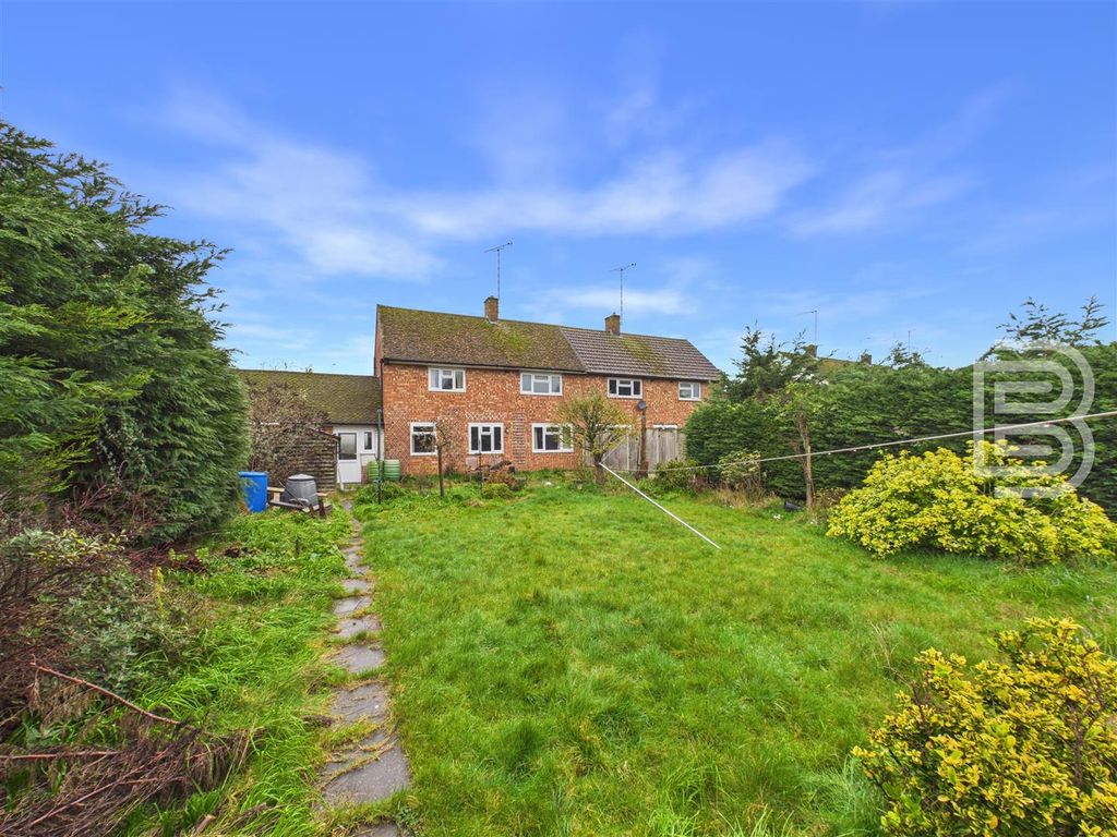 Property photo 2 of 12 Garden (2).Jpg