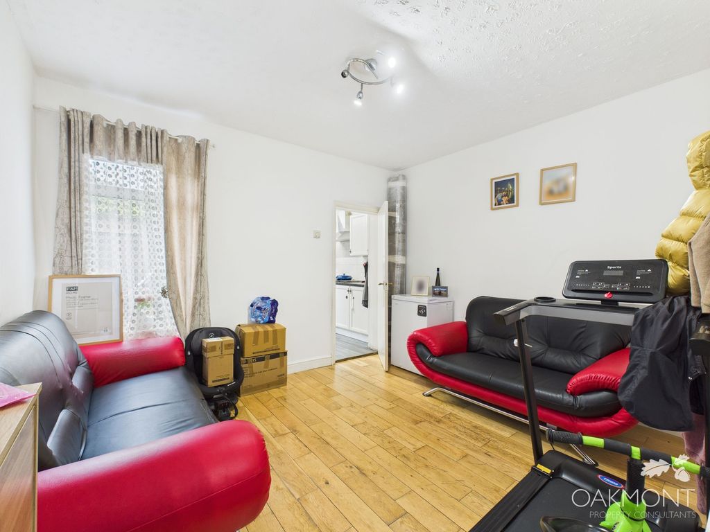 Property photo 3 of 9