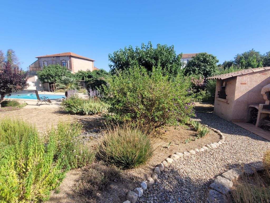 Property photo 3 of 15 Lau369000Ec