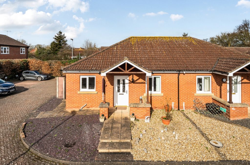 Property photo 1 of 21 1419530-1-69A584B5E6E2E