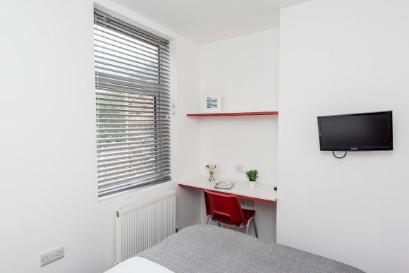Property photo 3 of 15 43 Beresford Street B3 1.Jpg