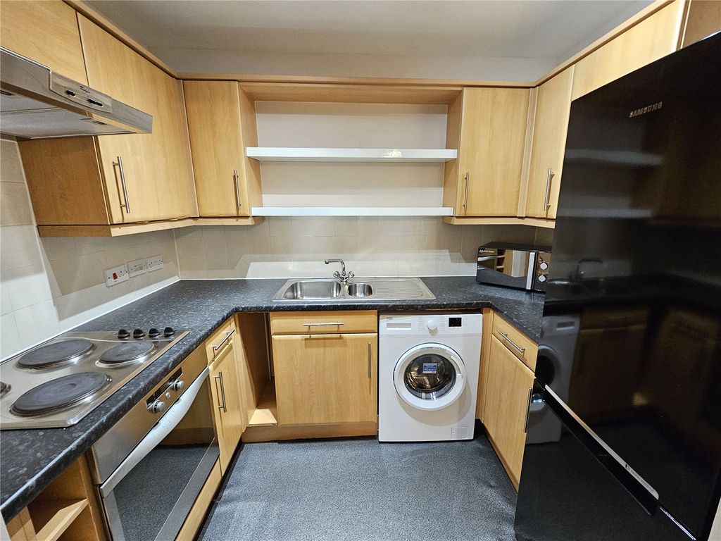 Property photo 2 of 8 Picture No. 02