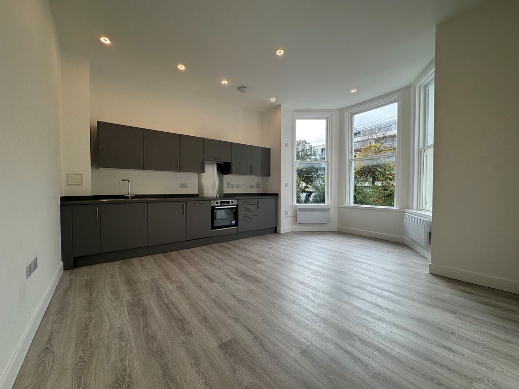 Property photo 2 of 7 Living Room