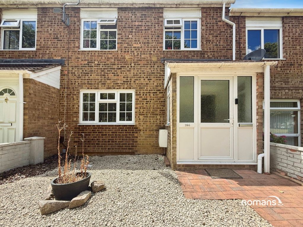 Property photo 2 of 18 Picture No. 15