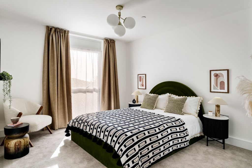 Property photo 3 of 14 4619354