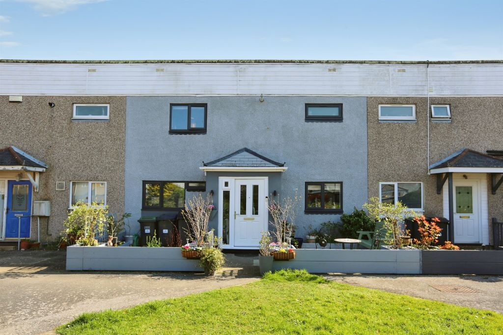 Property photo 1 of 18