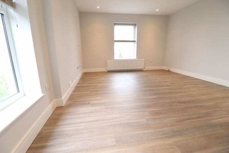 Property photo 3 of 18 Photo 7