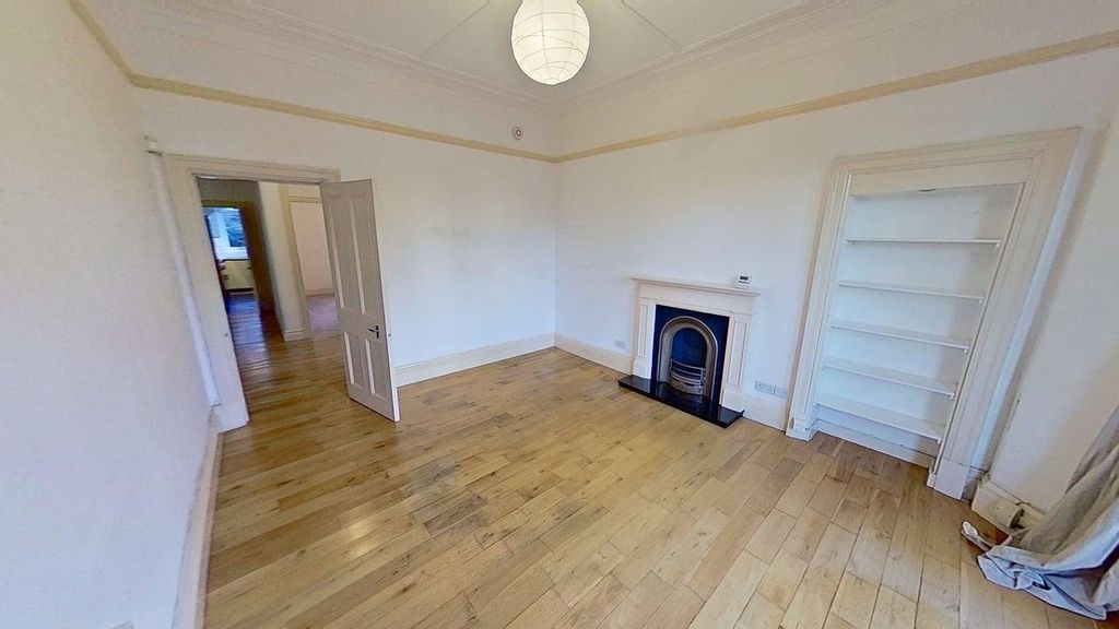 Property photo 3 of 11 Photo 3