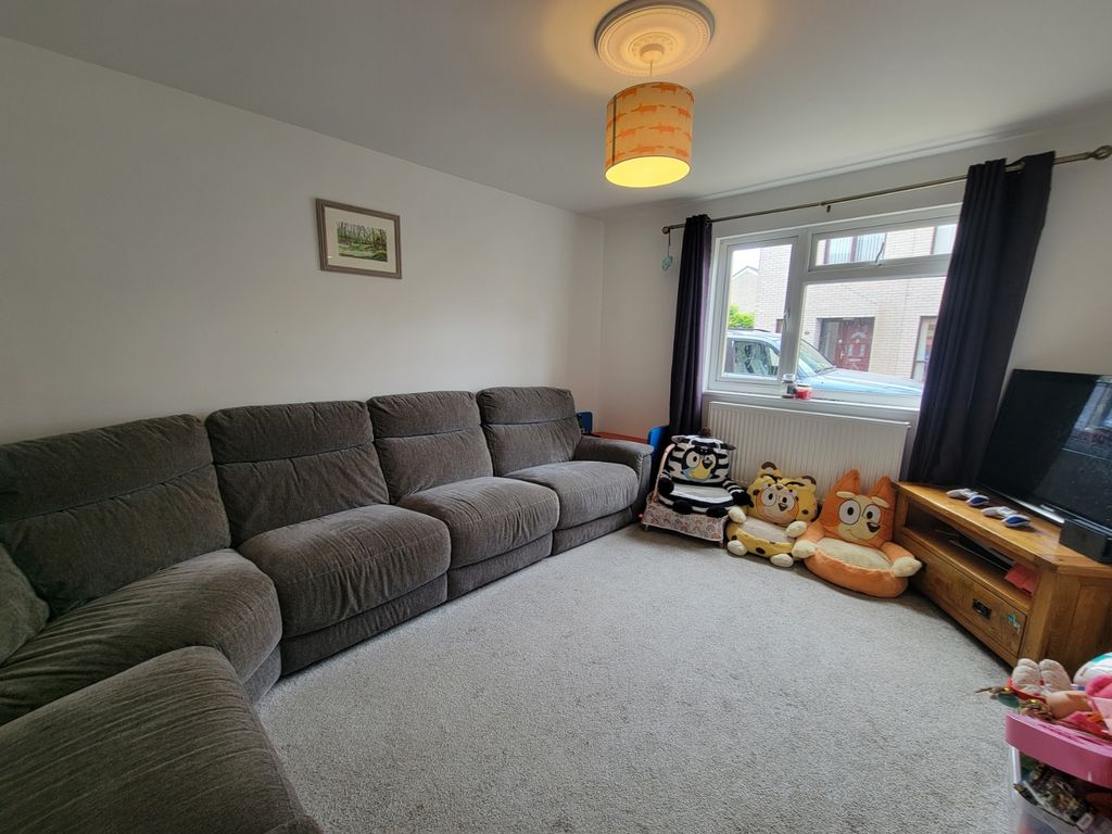 Property photo 2 of 14