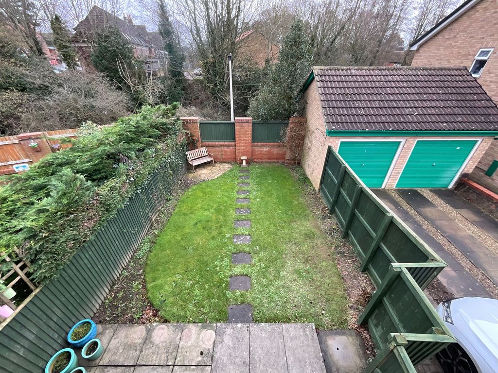 Property photo 2 of 21