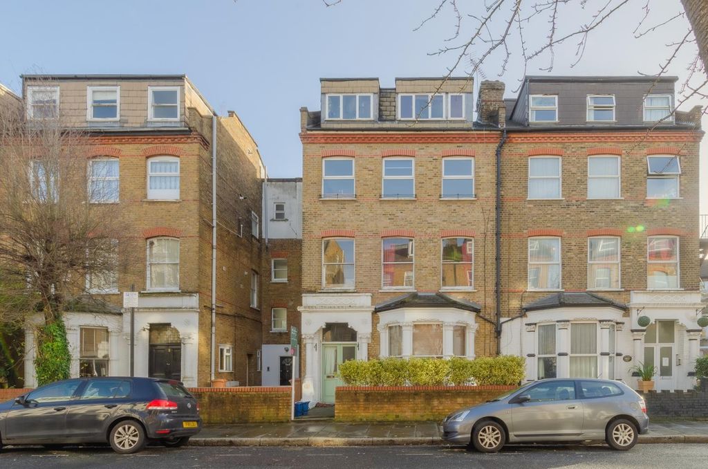 Property photo 2 of 8