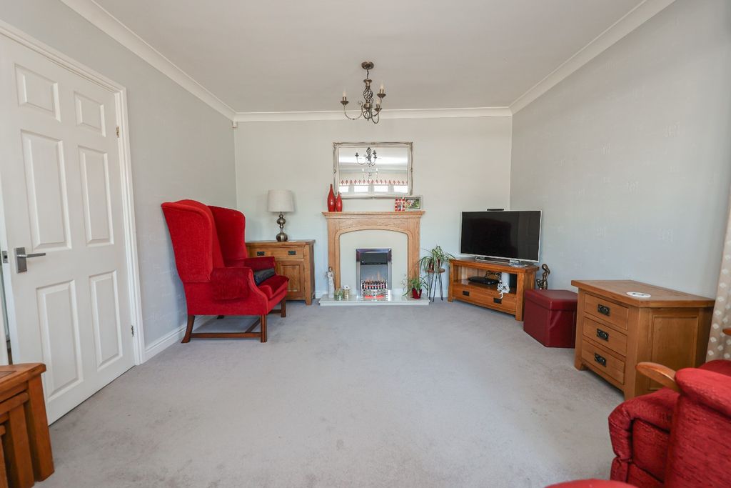 Property photo 2 of 21 5502692
