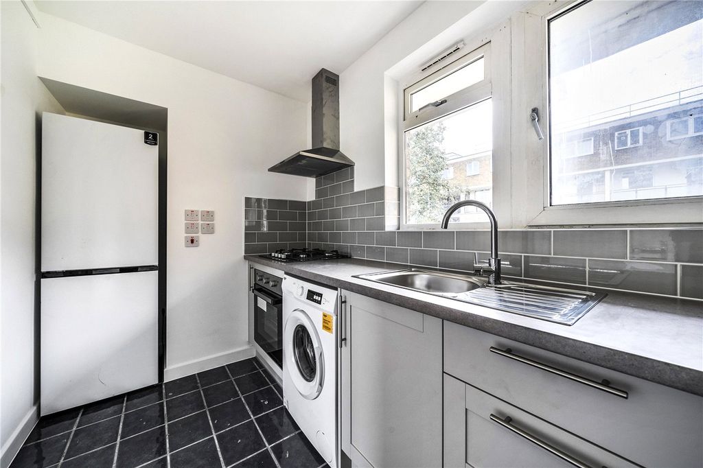 Property photo 2 of 13 Picture No. 01