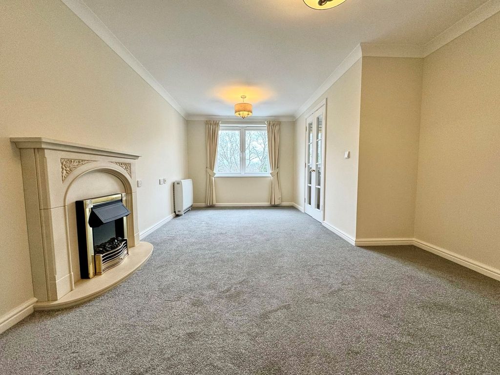 Property photo 2 of 8