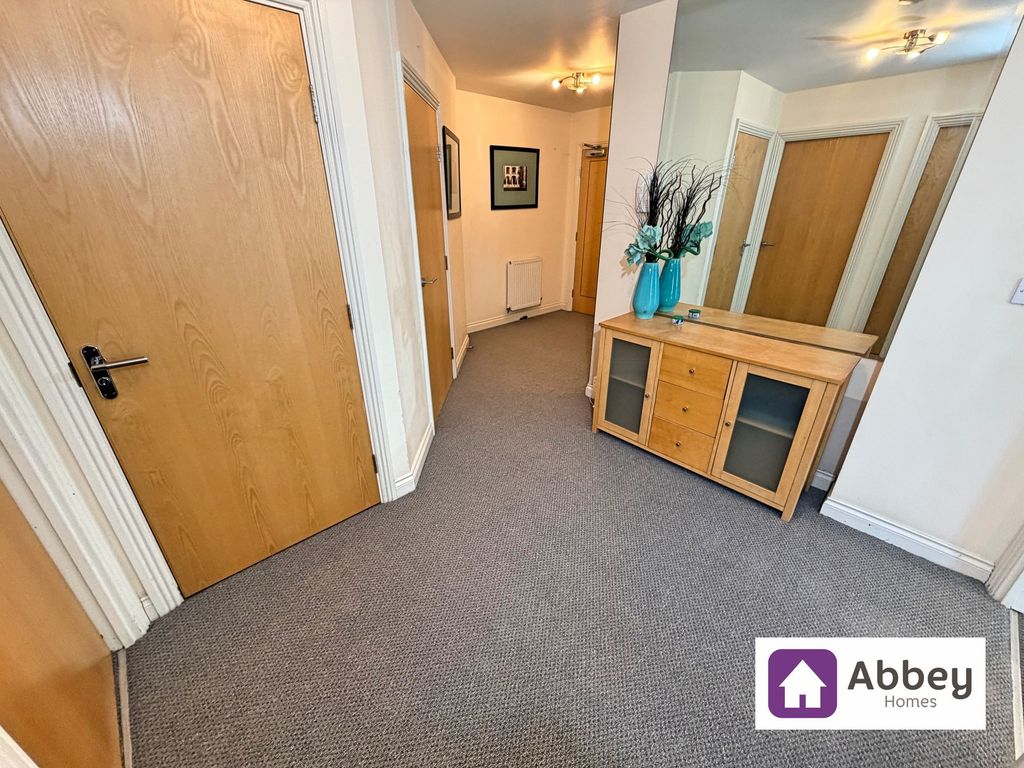 Property photo 3 of 19 Hallway