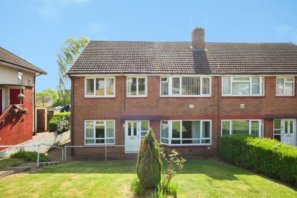 Property photo 1 of 12 Front