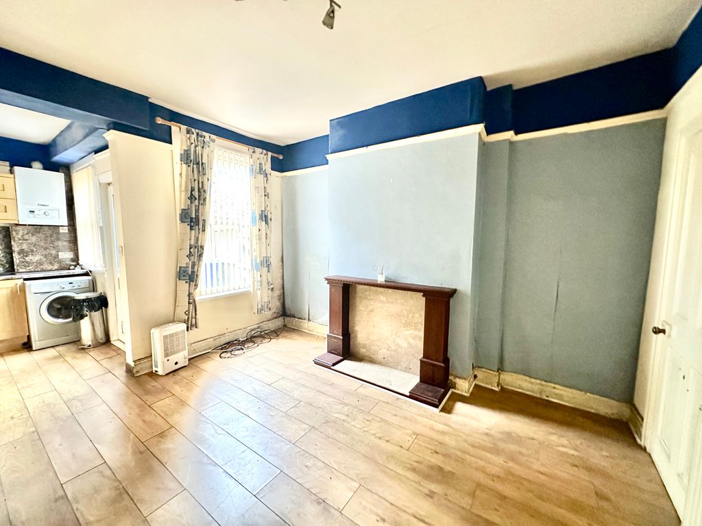 Property photo 3 of 9 Img_7945