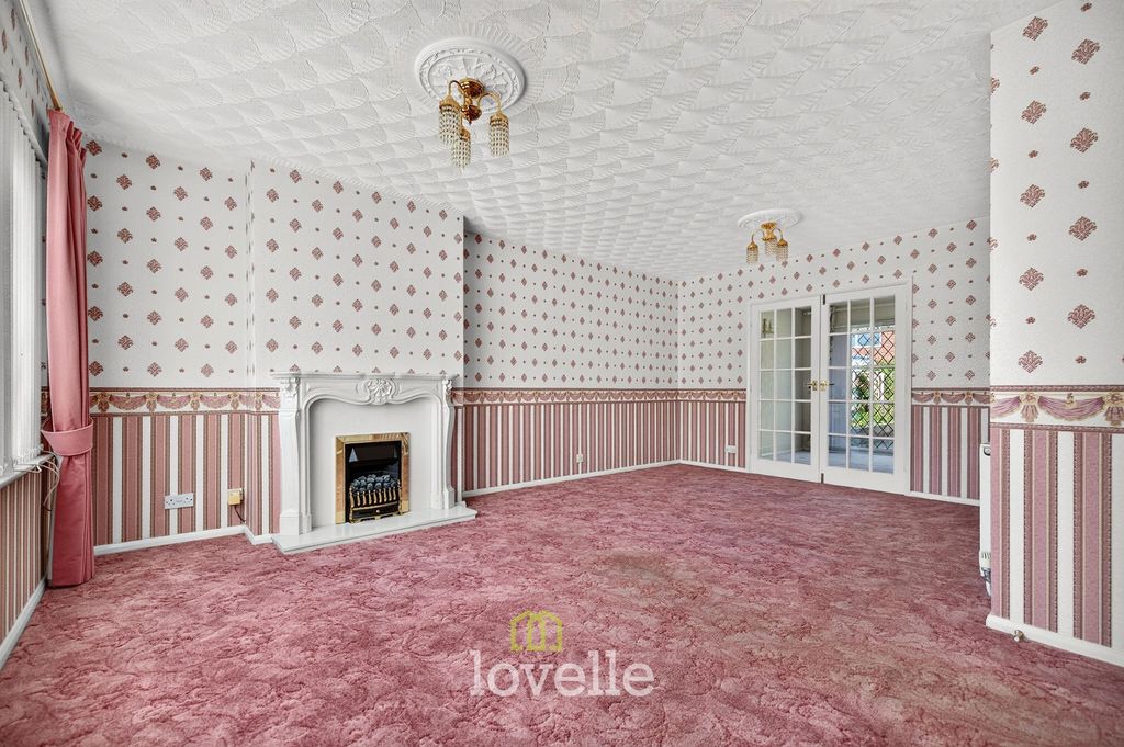 Property photo 3 of 19