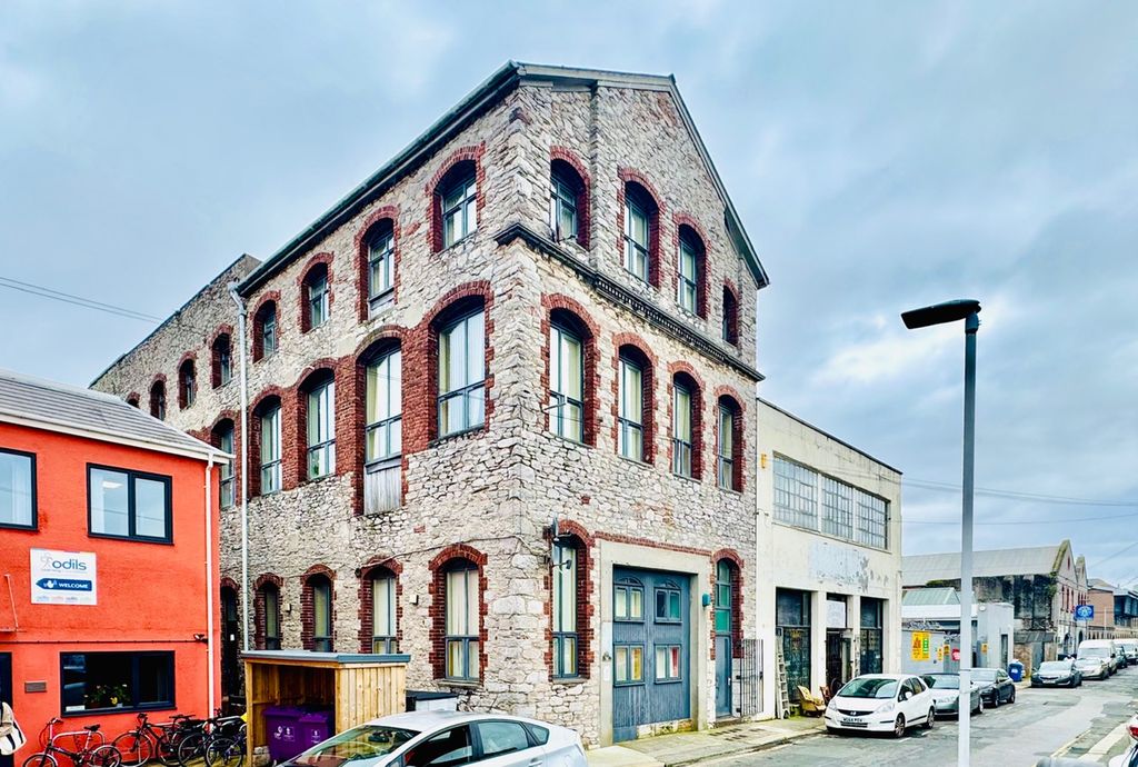 Property photo 1 of 6 Fullsizerender