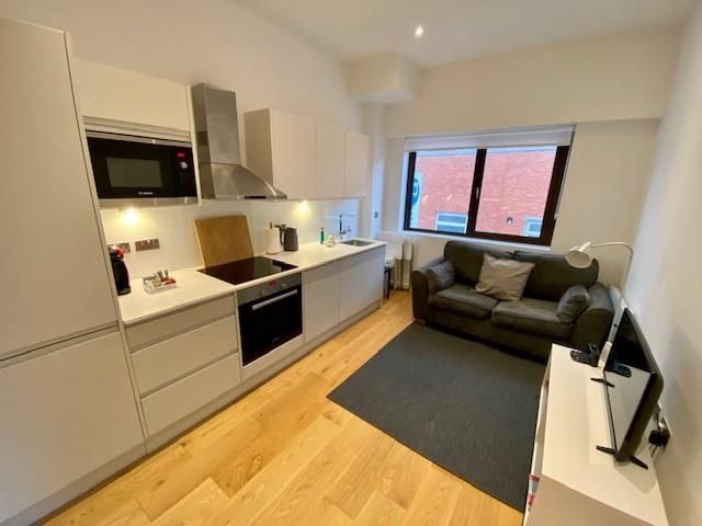 Property photo 1 of 8 Living Room