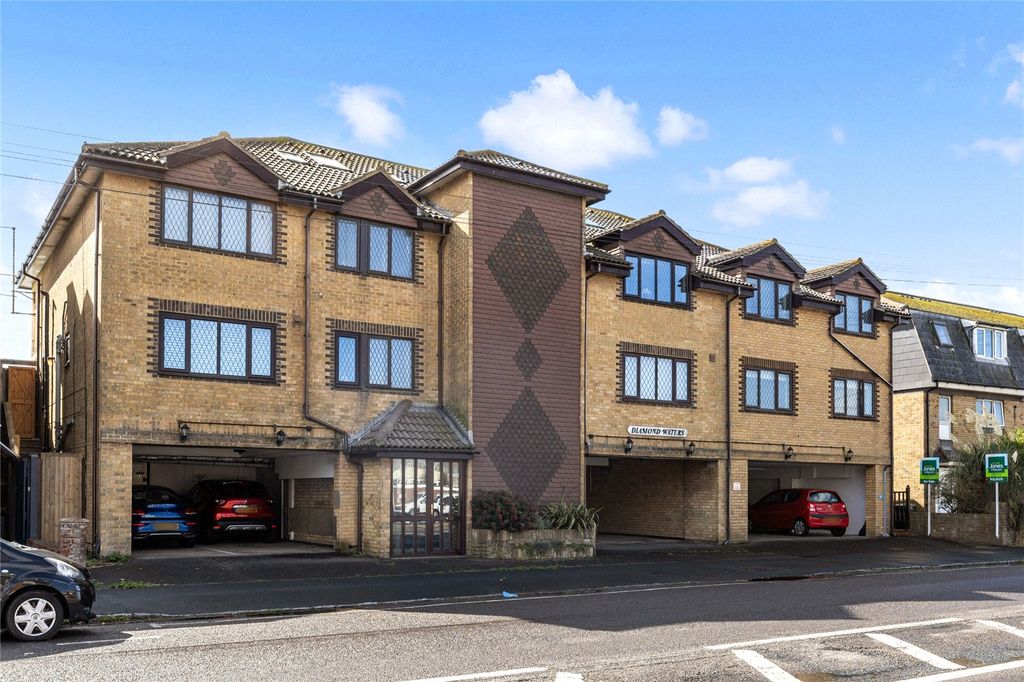 Property photo 1 of 9 Picture No. 17