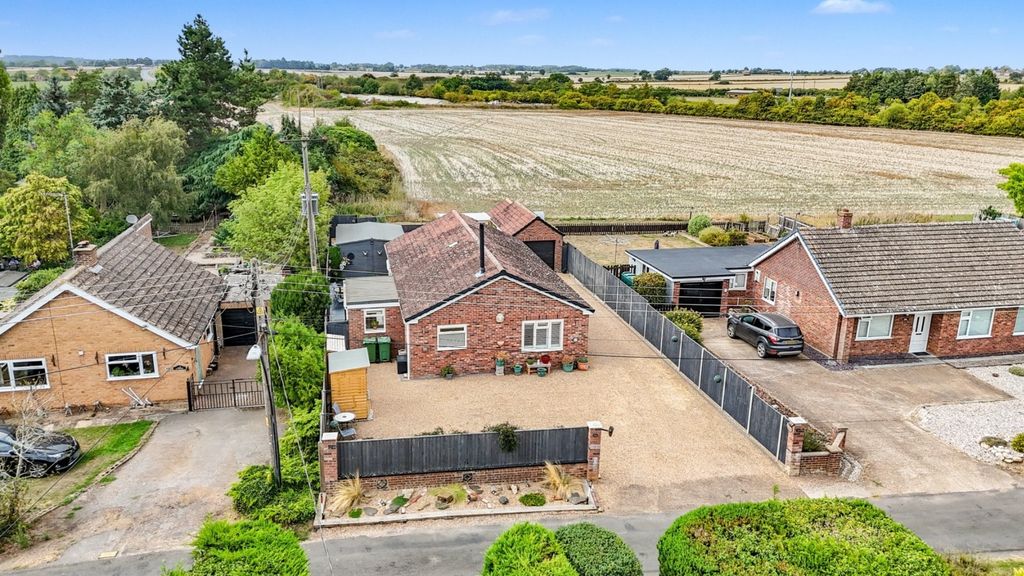 Property photo 2 of 38 4483285