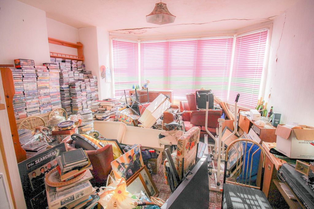 Property photo 3 of 8