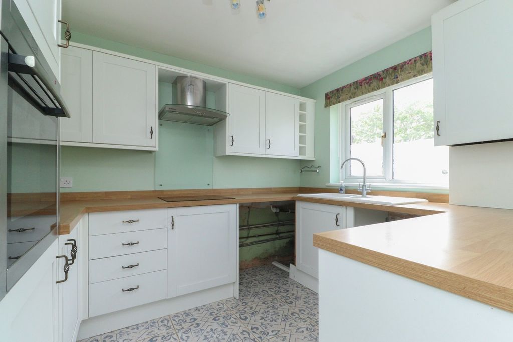 Property photo 2 of 11 Picture 2