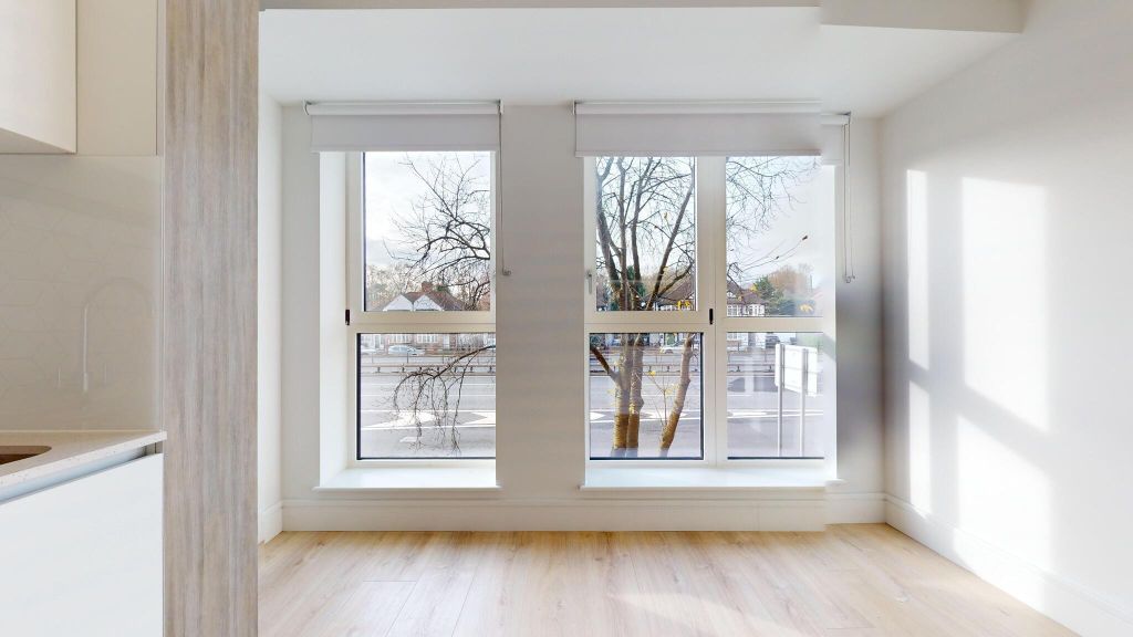 Property photo 1 of 16 Bedroom