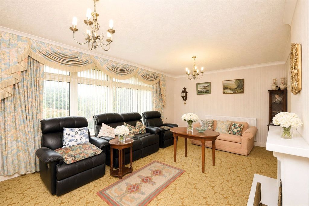 Property photo 2 of 17 Picture No. 03