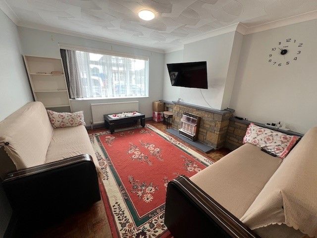 Property photo 2 of 12 Living Room