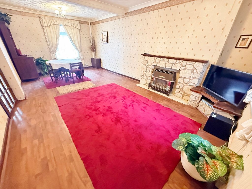 Property photo 3 of 14 Picture 3