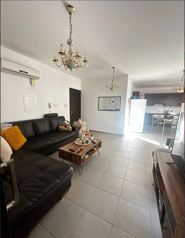 Property photo 2 of 6